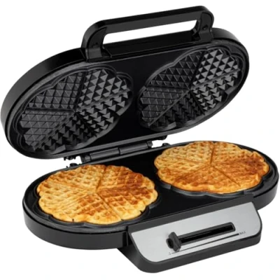 Bild av Clatronic Våffeljärn med 2 non stick belagda bakytor hjärtform steglöst justerbar garvningsgrad och bakning våfflor per bakprocess på några minuter 1 200 W WA 3745