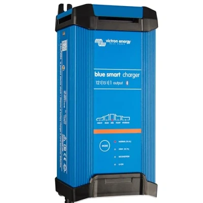 Bild av Victron Energy Blue Smart IP22 12 Volt 15 amp 230V, Enkel Output Batteriladdare CEE 7/7, Bluetooth