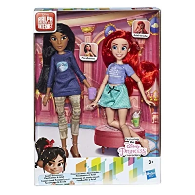 Bild av Disney prinsessor Comfy Squad Ariel och Pocahontas, dockor för film kaos i nätet med fritidskläder tillbehör