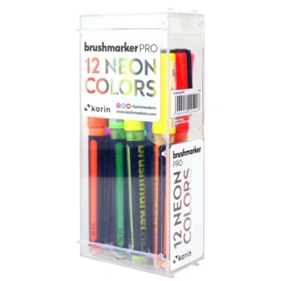 Bild av KARIN Neon Colors 12 penselmärkpennor PRO med neonfärger i transparent kropp och fritt bläcksystem, 2, 4 ml flytande färg. Ingen filtpenna
