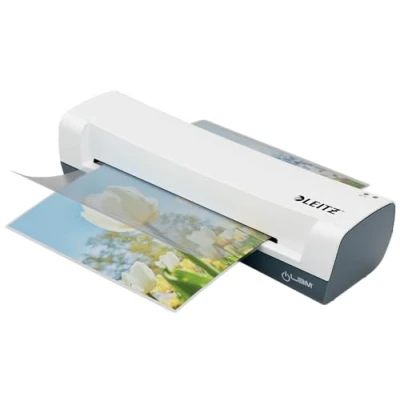 Bild av Leitz iLAM Home Laminator, Vit A4 lamineringsmaskin, Snabb Uppvärmningstid på Tre Minuter, Fickor med 75 125 Mikron, Inkluderar Startpaket Fickor, 74310001