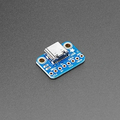 Bild av Adafruit USB typ C breakout board nedströmsanslutning