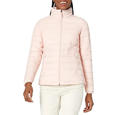 Bild av Amazon Essentials lättviktig långärmad vattentät packbar pufferjacka för kvinnor (finns i plusstorlek), ljusrosa, liten