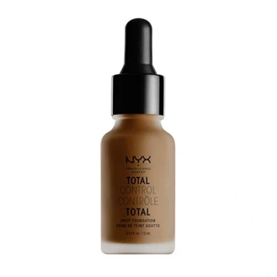 Bild av NYX Professional Makeup Total Control Drop Foundation, exakt dosering, byggbar opacitet, långvarig, vegansk formel, matt finish, färgton: Djup cool