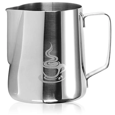 Bild av COM FOUR® mjölkkanna rostfri för skumning mjölkskummare 600 ml med pip och mätskala (silverfärgad 600ml)