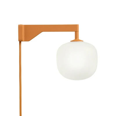 Bild av Muuto Rime Wall Lamp Vägglampa Orange 23 x 16,2 12 cm