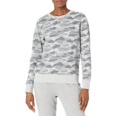 Bild av Amazon Essentials dam fransk frotté fleece rund hals sweatshirt (finns i plusstorlek), ljusgrå kamo, X Large