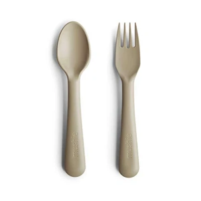 Bild av Mushie Gaffel och Sked för Barn Bestick 1x Set med Matservis Återanvändbar Diskmaskin Mikrovågssäker Lätt Bebis eller att hålla Tillverkad i Danmark (Vanilla)