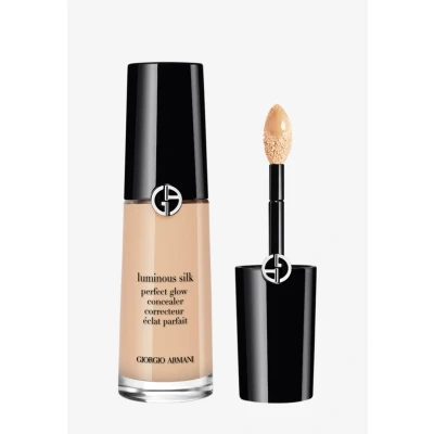Bild av Armani Luminous Silk Concealer 12 ml (olika nyanser) Shade 4