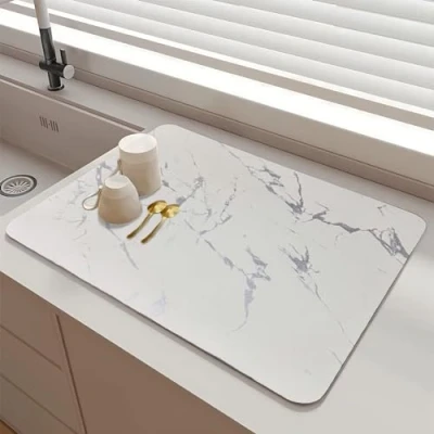 Bild av SOQKEEN Torkmatta för köksbänk, 50 cm x 40 disktorkmatta superabsorberande dölja fläckdräneringsmatta med halkfri gummibaksida, snabbtorkande matta kaffemaskin diskställ marmor bänkskiva