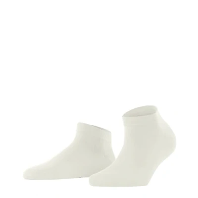 Bild av Falke, Fine Softness 50 DEN sneakerstrumpor, andas, klimatreglerande, lukthämmande, hållbar modal, damsneakersstrumpor, fina, mjuka, lätta att bära, eleganta, 1 par, Vit (vit 2000), 39 42 EU