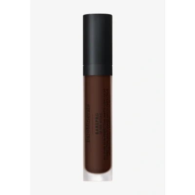 Bild av bareminerals BAREPRO​ 16 HR WEAR ​ALL OVER SKINPERFECTING​ Matte CONCEALER​ Mineral SPF 25 PA+++​ Concealer, Storlek: 7.5 ml, Deep 600 cool