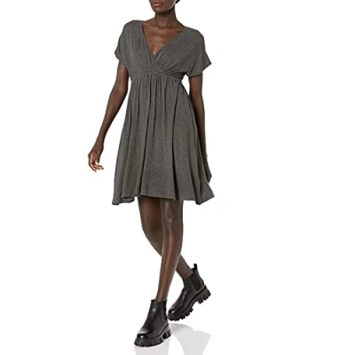 Bild av Amazon Essentials Women&#039;s Röklinklänning (finns i plusstorlek), Kolsvart ljung, L