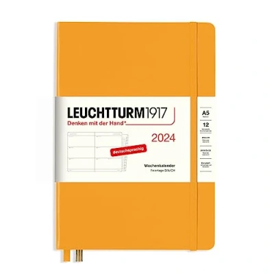 Bild av LEUCHTTURM1917 367615 Veckokalender medium (A5) 2024, med extra häfte för adresser och årsdagar, rising Sun, tyska, 12 månader
