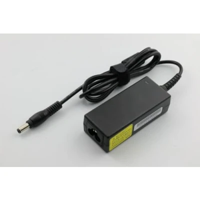 Bild av CoreParts AC adapter 19V 40W 2.1a