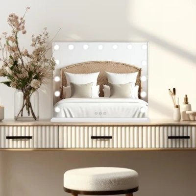 Bild av Upplyst spegel Hollywood 15 LED Vanity Sminkbord Vägg Pekskärm Dimbar 3 Färglägen Bluetooth Högtalare 2 Laddningsportar USB A &amp; C Mikrofiber Rengöringsduk 10x Förstoringsspegel