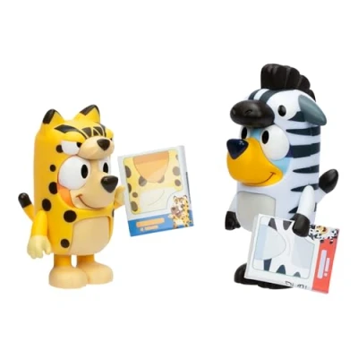 Bild av Bluey Figur 2 pack Djurdräkter, 6 cm figurer med tillbehör, barn kan återskapa sina favoritögonblick från avsnittet Onesies