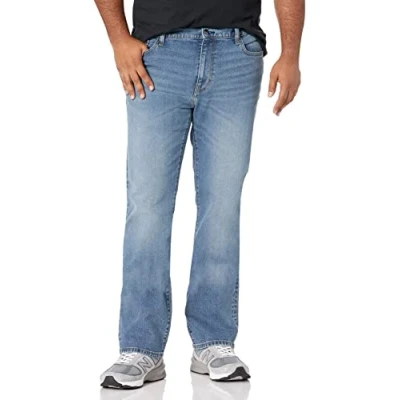 Bild av Amazon Essentials Men&#039;s Bootcut jeans smal passform, Lätt tvättad, 32W / 28L