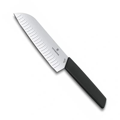 Bild av Victorinox, Swiss Modern, Profi Santokumesser, Extra Scharfe Klinge, Kullenschliff, 17 cm, Robuster Kunststoffgriff, Rostfreier Stahl, schwarz