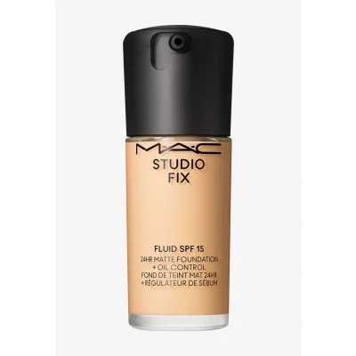 Bild av MAC Studio FIX Fluid SPF15 Foundation, Storlek: 30 ml, Nc15