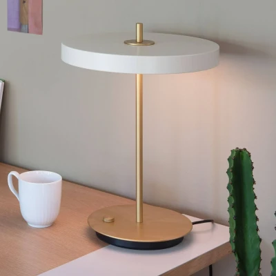 Bild av UMAGE LED bordslampa Asteria Table, USB, pärlvit/mässing
