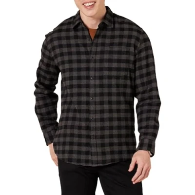 Bild av Amazon Essentials Men&#039;s Långärmad flanellskjorta (finns i Big &amp; Tall), Kolsvart Buffalorutigt, XS