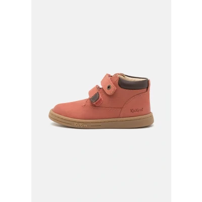 Bild av Kickers Unisex barn Tackeasy Oxford sko, Ljusrosa, 34 EU