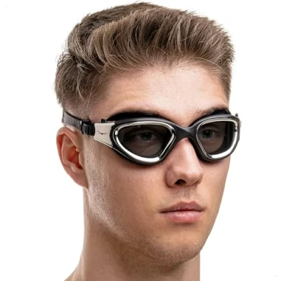 Bild av AqtivAqua Polarized DX P Simglasögon för vuxna och barn på 614 år, unisex, metalliskt silver, silverfodral, polariserade linser