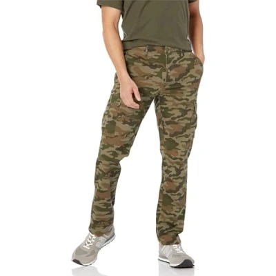 Bild av Amazon Essentials Men&#039;s Stretchiga cargobyxor med smal passform (finns i Big &amp; Tall), Grön Kamouflage, 28W / 30L