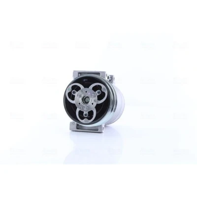 Bild av NISSENS 89383 Compresseur De Climatisation DKS15D 12 PAG 46 R 134a FORD: KUGA 1, Focus 2, VOLVO: C70 2 Cabriolet, V50