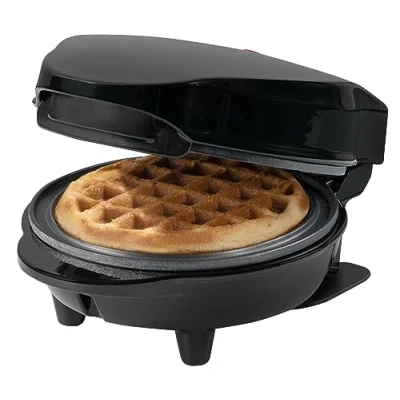 Bild av Bestron Mini våffeljärn för klassiska våfflor, liten våffelmaskin med non stick beläggning, barns födelsedagar, familjefester, påsk eller jul, 550 watt, färg: svart