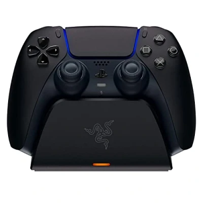Bild av Razer snabbladdningsstativ för PlayStation 5 kontroll (snabbladdning, böjd vagga, driven med USB, enhandsnavigation) midnattssvart