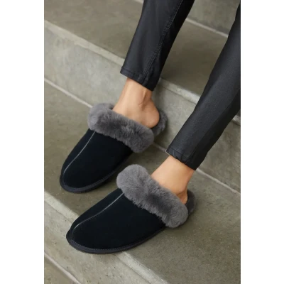 Bild av UGG Scuffette Tofflor &amp; inneskor, Storlek: 36, Black/grey Mocka