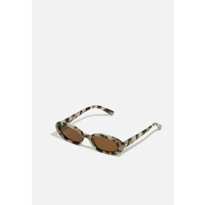 Bild av Le Specs Outta LOVE Solglasögon, Storlek: One Size, Cookie tort