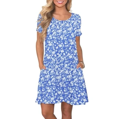 Bild av AUSELILY Sommarklänningar för kvinnor vardaglig t shirt kortärmad klänning lös gunga kort med fickor, Blommig blå vit, S