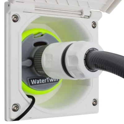 Bild av Watertwin Husbil vattentankadapter Caravan påfyllningssticka tillbehör vattentanklock med dubbel Gardena anslutning (adapter för tanklock 3 stift D:68)