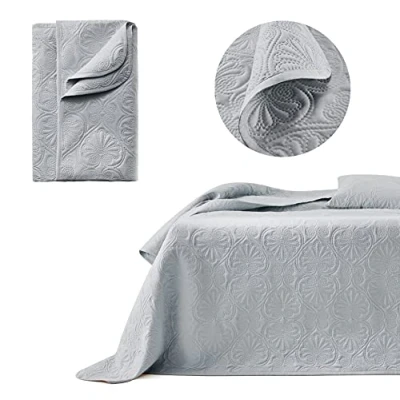 Bild av ROOM99 Leila elegant överkast i ljusgrå, 220 x 240 cm, mångsidig filt som sängöverkast eller sofföverkast, för säng och soffa, täcke, stil, perfekt sängspread