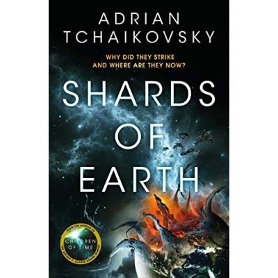 Bild av Shards of Earth: First in an extraordinary new trilogy, from the winner Arthur C. Clarke Award