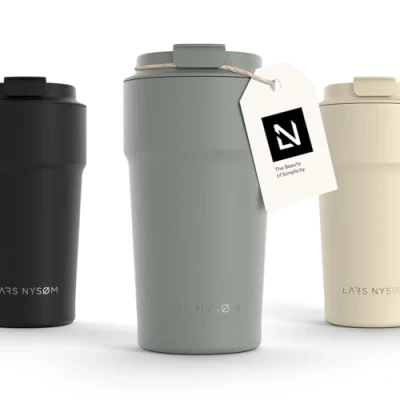 Bild av LARS NYSØM Thermo Kaffeebecher to go 380ml er Travel Mug 0,38 Liter med isolering Utsläppssäker rostfri termosmugg för kaffe och te på språng Teebägare (Ash Gray, 380ml)