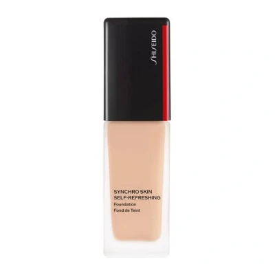 Bild av Shiseido Synchro Skin Self Refreshing Liquid Foundation 220 Linen 30 ml