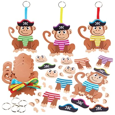 Bild av Baker Ross FX625 Pirate Monkey Mix and Match Keyring Kits 8 stycken, pysselkit i skumgummi för barn