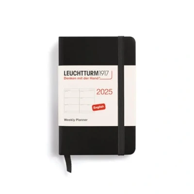 Bild av LEUCHTTURM1917 370674 Veckokalender 2025, mini A7 inbunden 12 månaders planerare, linjerad svart, engelsk