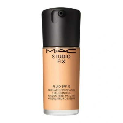 Bild av MAC Studio Fix Fluid Foundation SPF 15 NC20 30 ml