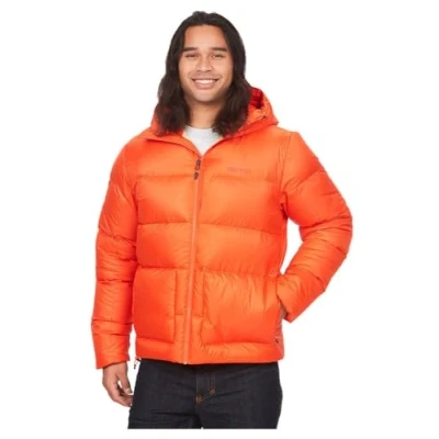 Bild av Marmot Män Guides Down Hoody, Lätt dunjacka, varm vinterjacka, vattenavvisande quiltad jacka, vindtät funktionsjacka, liten packbar friluftsjacka med huva, Flame, S
