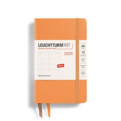 Bild av LEUCHTTURM1917 370779 Veckokalender 2025, ficka A6 inbunden 12 månaders planerare, linjerad aprikos, engelsk
