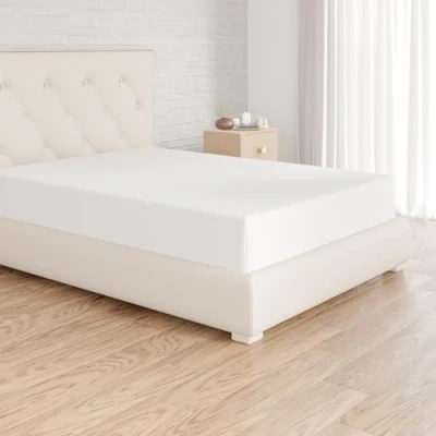 Bild av Amazon Basics Formsydda lakan i mikrofiber, ljust vit, 140 x 200 30 cm