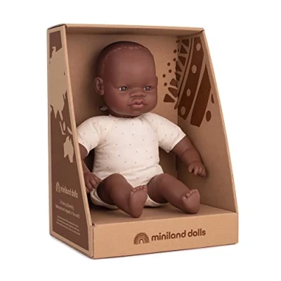 Bild av Miniland Dolls 31364: 32cm afrikansk docka med mjuk kropp. Presenterad presentask.