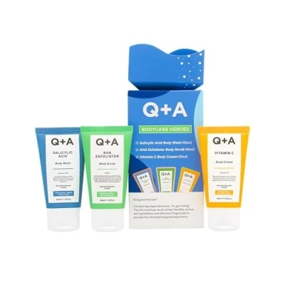 Bild av Q+A Bodycare Heroes Giftset 3 stegs hudvårdsrutin: Salicylsyra Kroppstvätt, AHA Exfolierande Skrubb &amp; Vitamin C Kroppskräm, Resestorlek 50 ml vardera, Exfoliera, Släta Ge Lystern, Mjukgör Huden