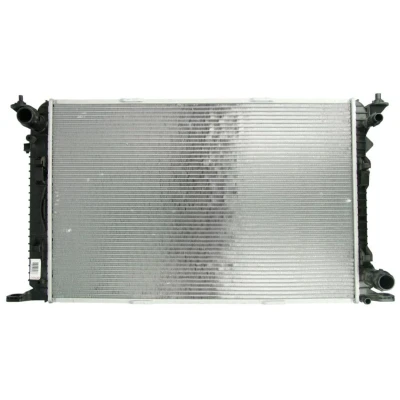 Bild av Kylare, motorkylning DENSO DRM02024