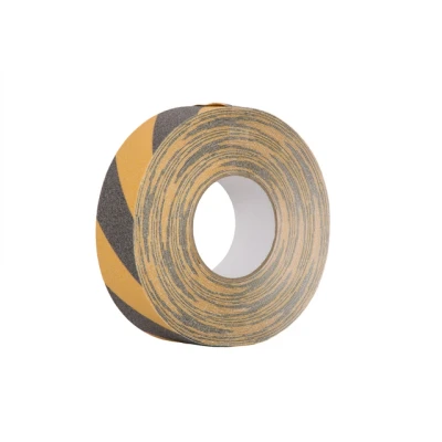 Bild av HALKSKYDDSTEJP 3M UNIVERSAL RLS GUL/SVART 50MM 20M Beijerbygg Byggmaterial